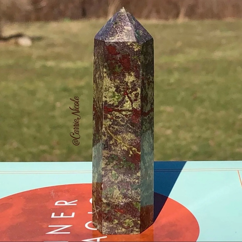 BEAUTIFUL DRAGON BLOOD JASPER TOWER WITH A PERFECT POINT!!  EXCELLENT QUALITY!!